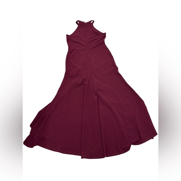 High Neck Sleeveless Burgundy Ruffle Hem Maxi Gown Size L - Picture 9 of 9